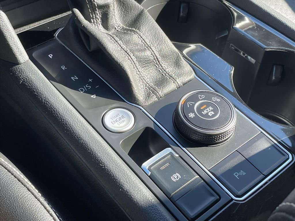 Used 2023 Volkswagen Atlas SEL image 13