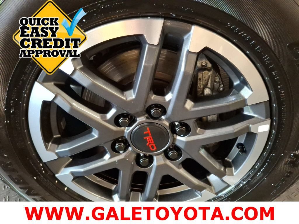 Used 2024 Toyota Tacoma TRD Sport w/ TRD Sport Premium Package AWD/4WD image 4