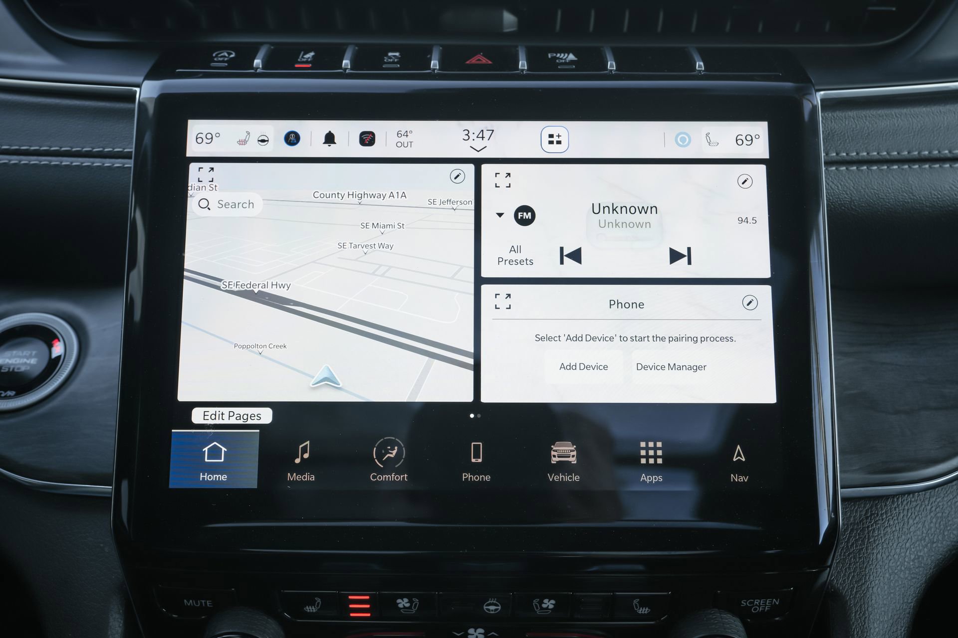 Used 2024 Jeep Grand Cherokee L Overland w/ Trailer Tow Package image 12