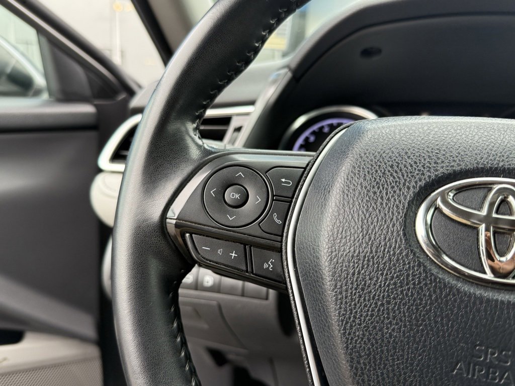 Used 2018 Toyota Camry SE image 17