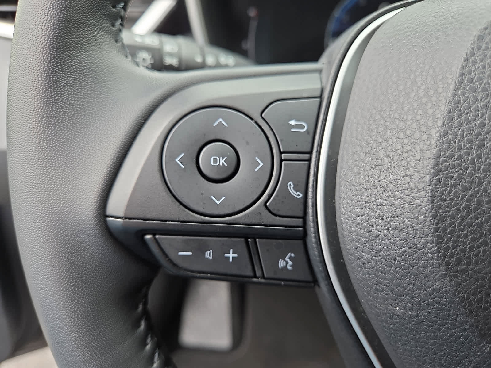 Used 2025 Toyota Corolla XSE image 22