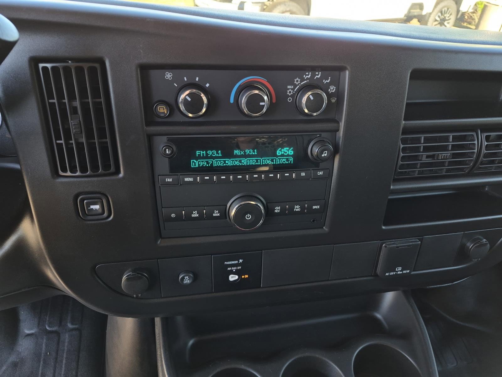 Certified 2024 GMC Savana 2500 w/ Driver Convenience Package image 17