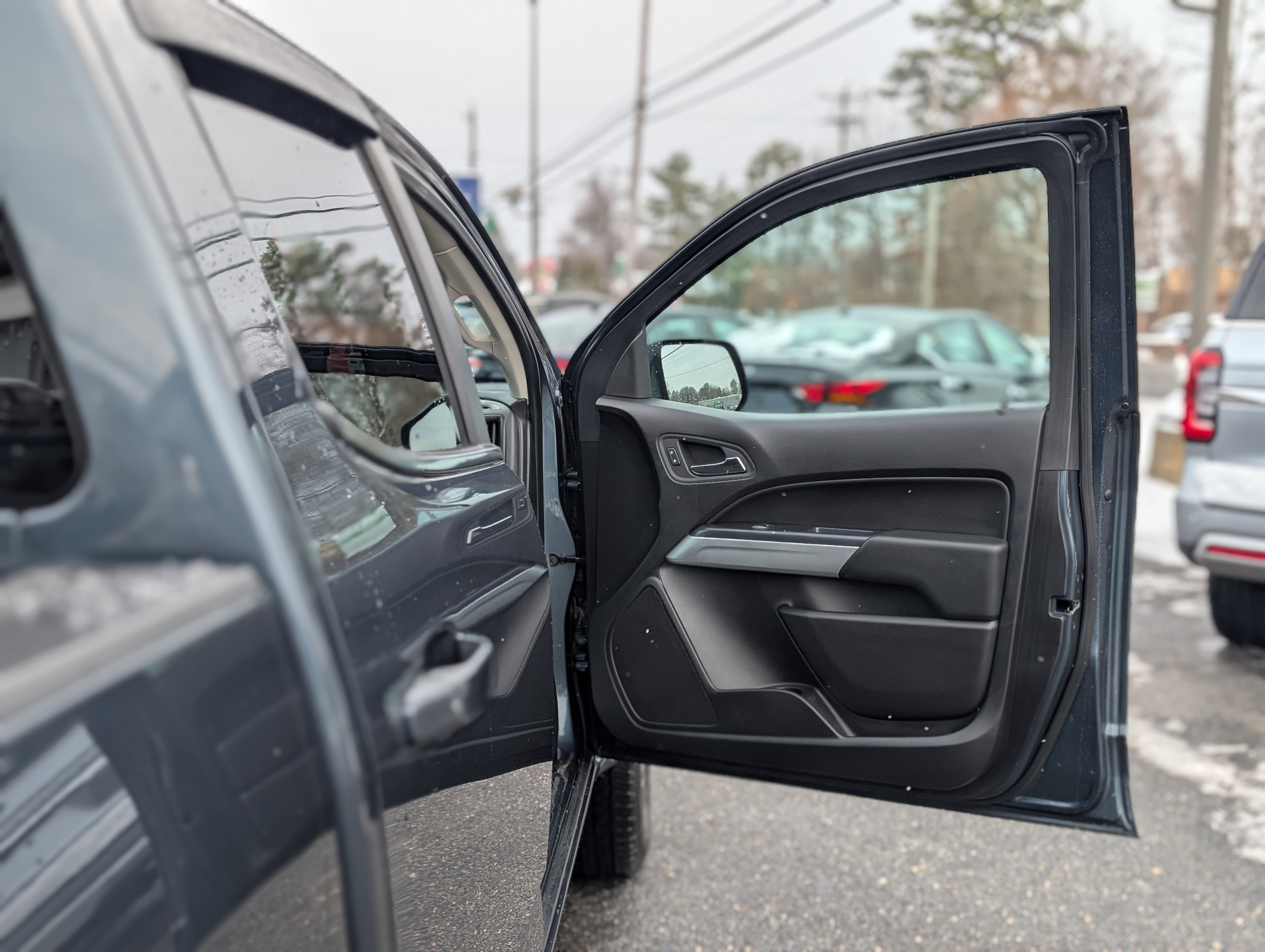 Used 2019 Chevrolet Colorado LT image 37