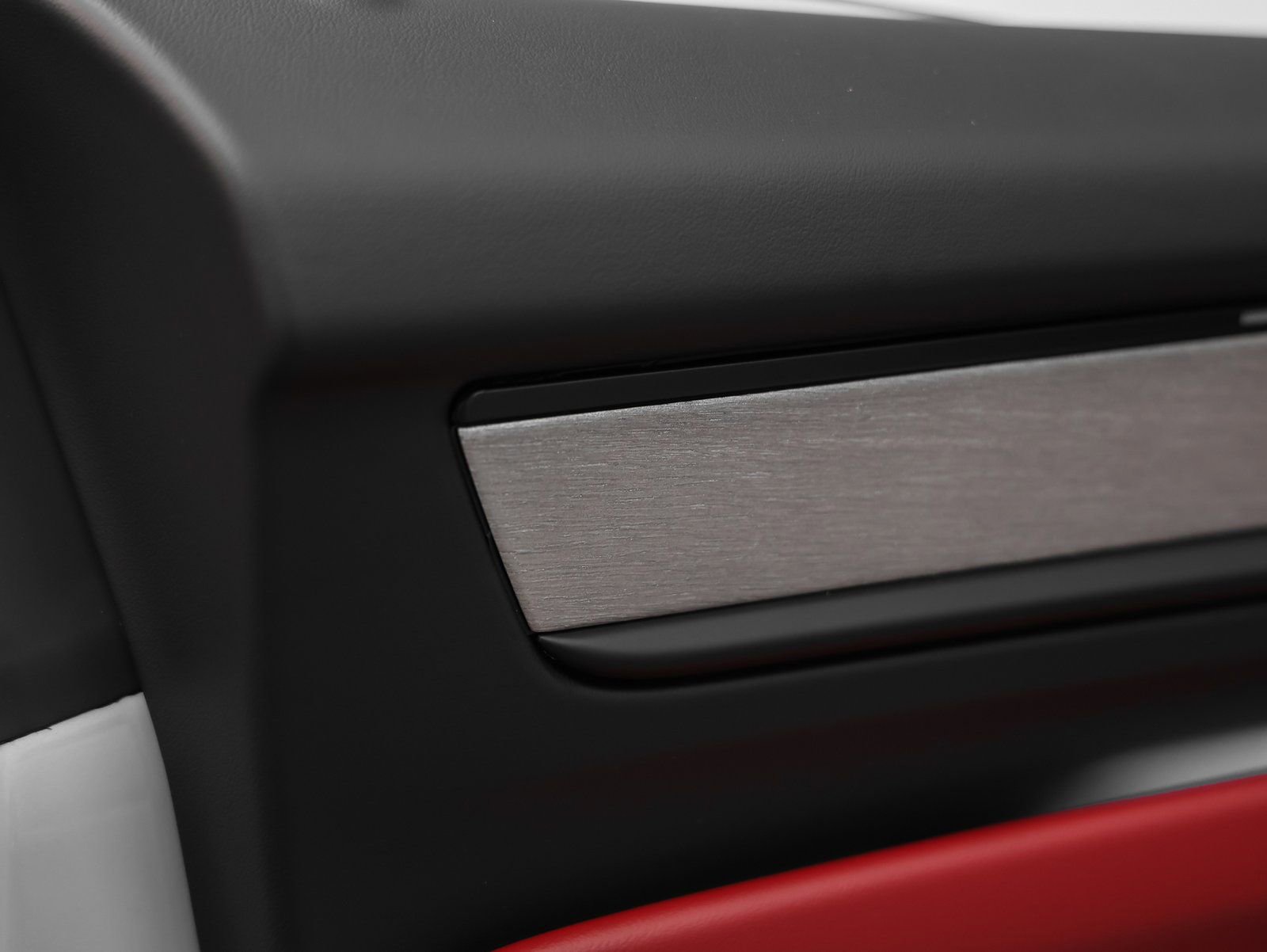 New 2025 Porsche Macan 4S Electric image 49