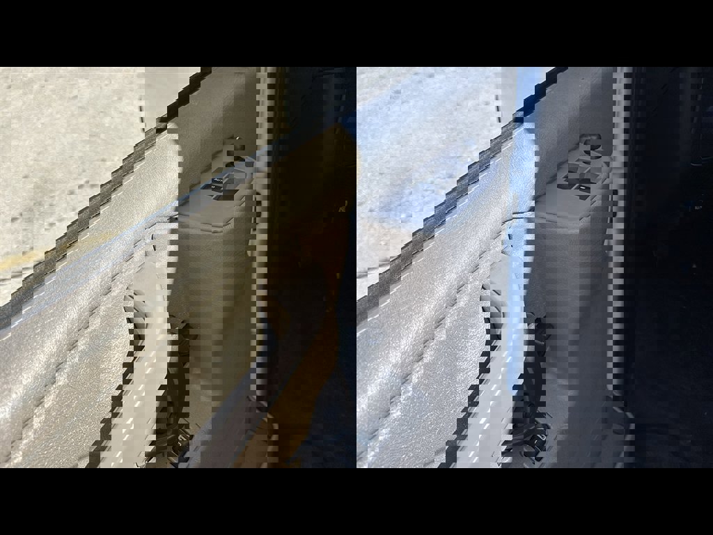 Used 2022 Chevrolet Express 2500 Extended image 9