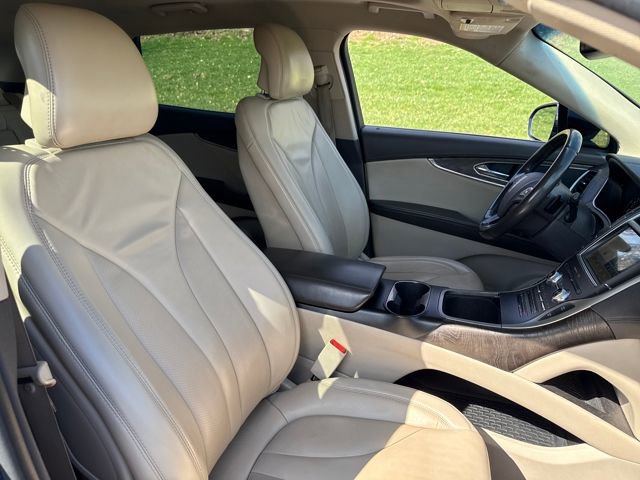 Used 2017 Lincoln MKX Select w/ Select Plus Package image 13