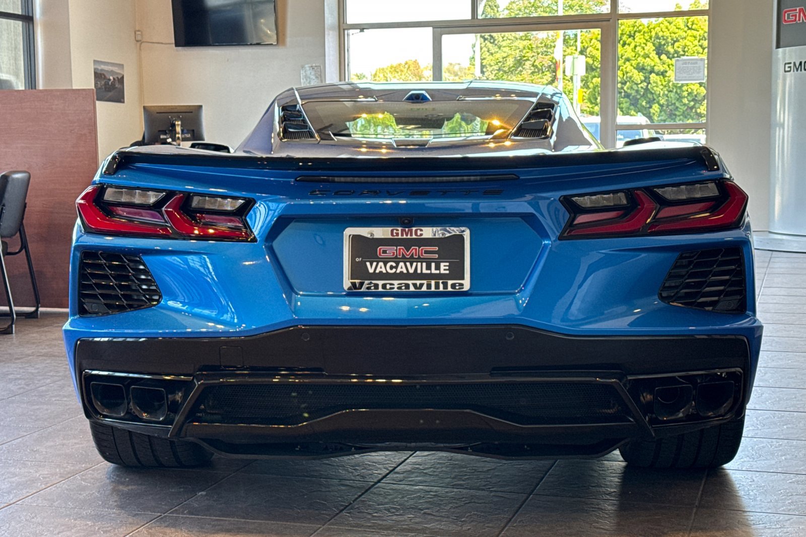 Used 2023 Chevrolet Corvette Stingray Premium Cpe w/ Z51 Performance Package RWD image 6