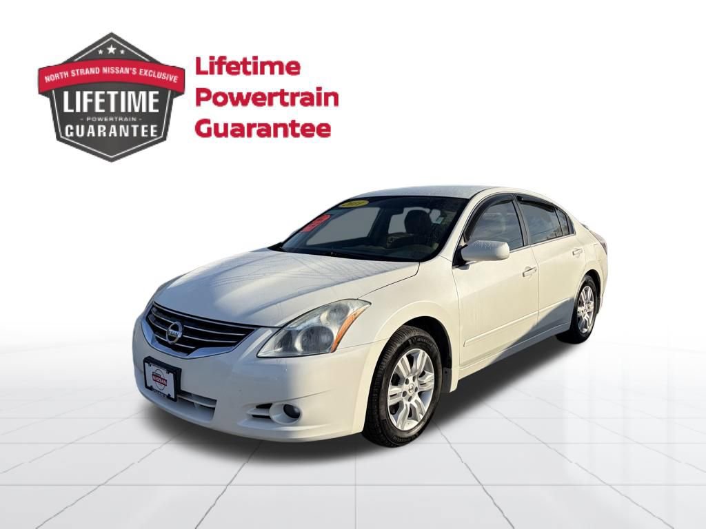 Used 2011 Nissan Altima 2.5 S w/ Special Edition Pkg FWD image 1