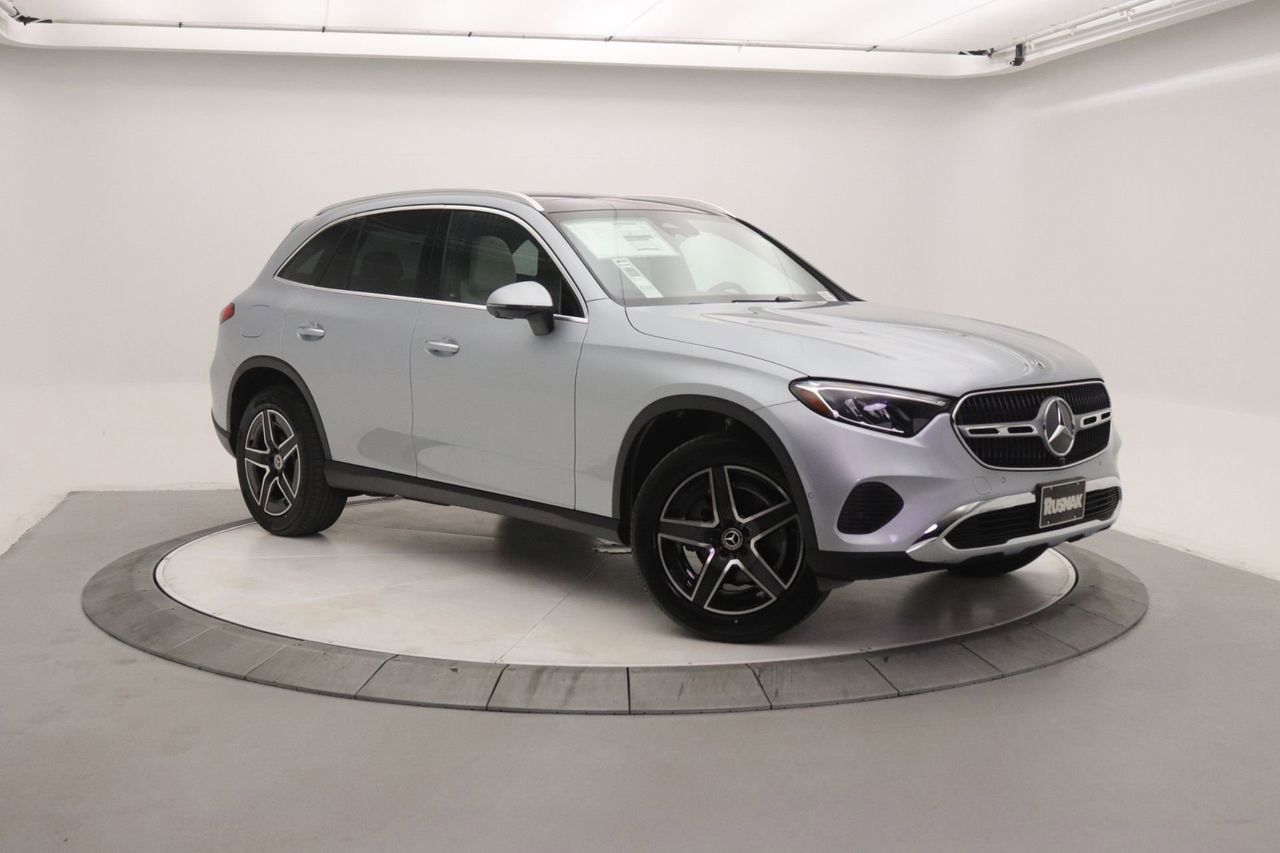 New 2026 Mercedes-Benz GLC 300 image 16