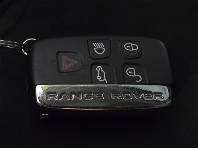 Used 2019 Land Rover Range Rover Velar image 28