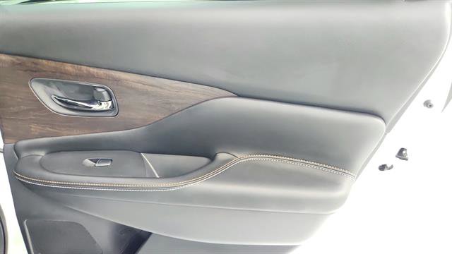 Used 2024 Nissan Murano Platinum w/ Cargo Package image 32
