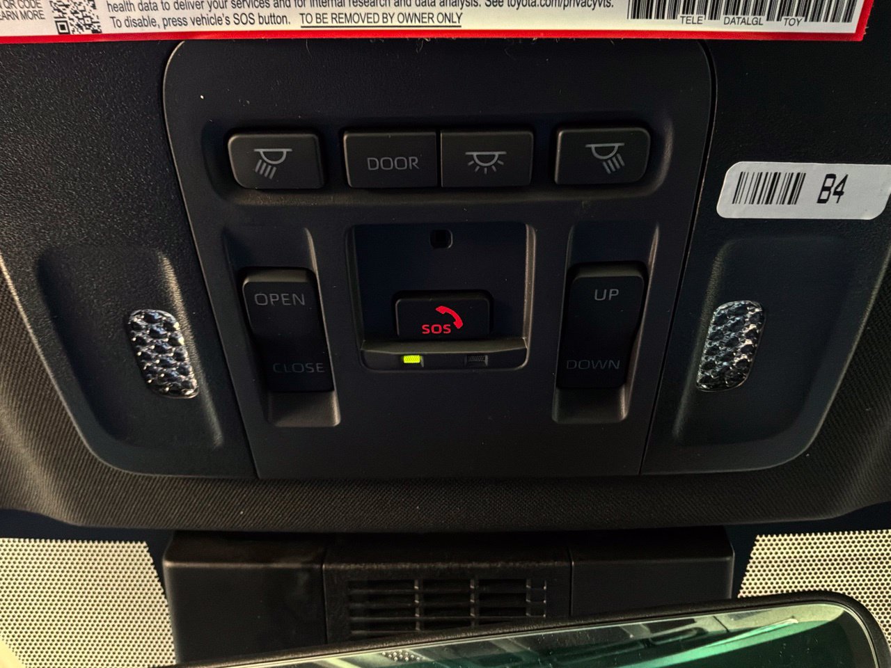 Used 2025 Toyota Camry SE w/ Convenience Package FWD image 18