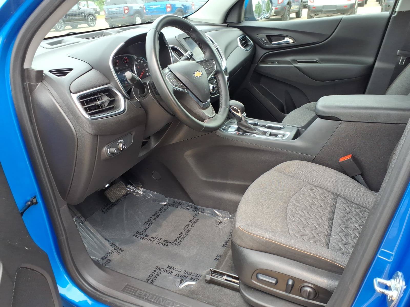 Used 2024 Chevrolet Equinox LT AWD/4WD image 11