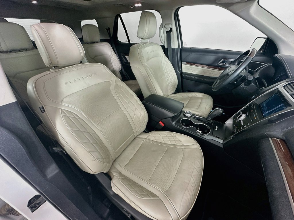 Used 2019 Ford Explorer Platinum AWD/4WD image 36