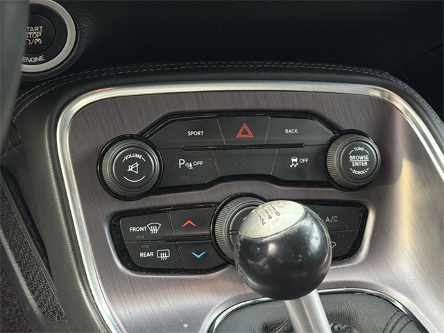 Used 2016 Dodge Challenger R/T image 13