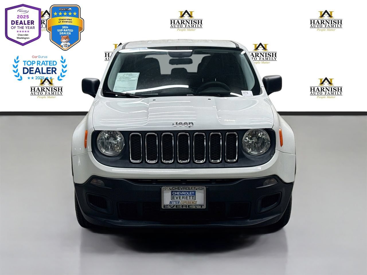 Used 2016 Jeep Renegade Sport w/ Power & Air Group FWD image 2