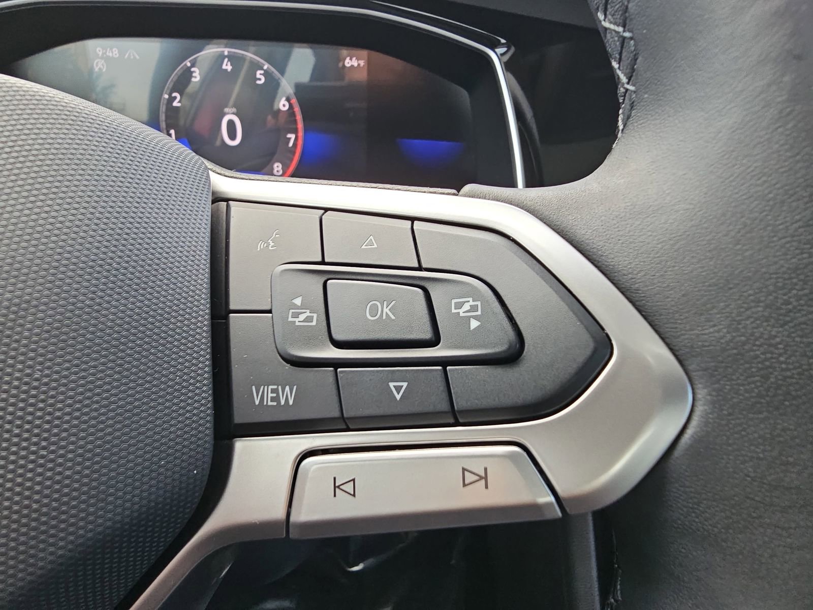 Used 2024 Volkswagen Jetta SE w/ Panoramic Sunroof Package FWD image 17