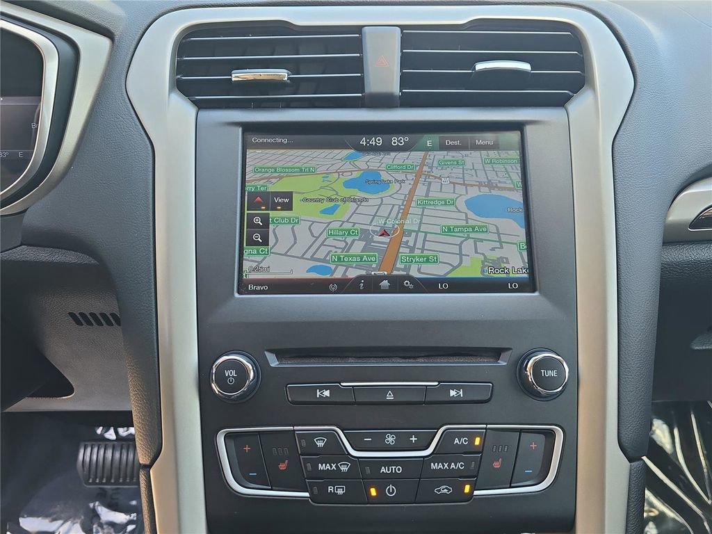 Used 2016 Ford Fusion SE w/ Equipment Group 202A FWD image 18