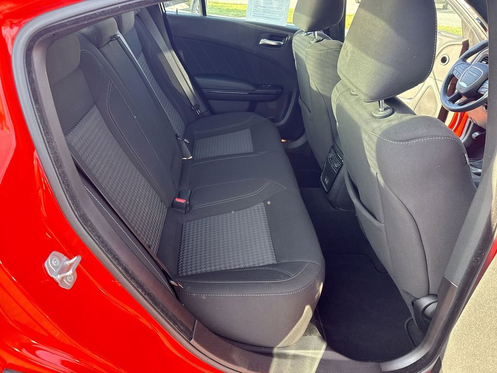 Used 2022 Dodge Charger SXT w/ Blacktop Package image 19
