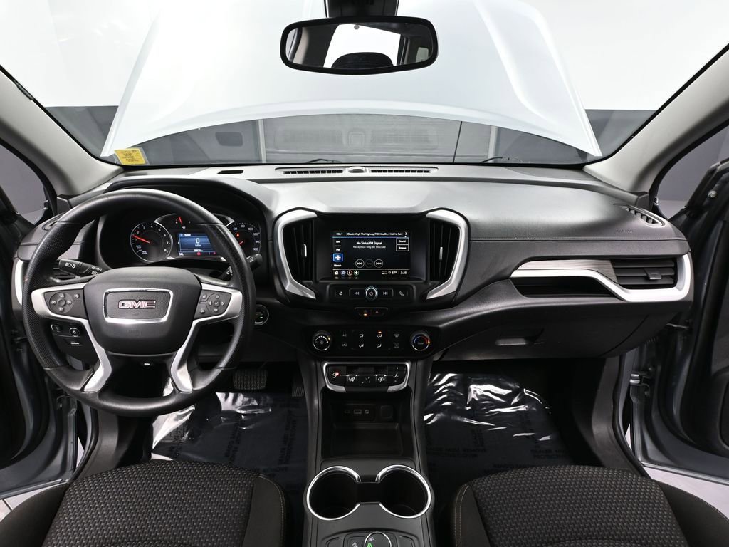 Used 2024 GMC Terrain SLE image 24