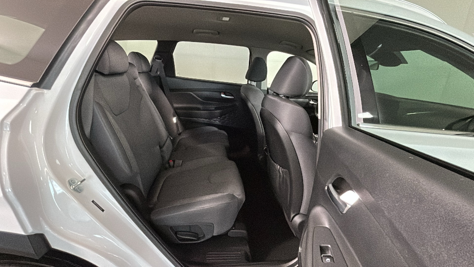 Certified 2023 Hyundai Santa Fe SEL AWD/4WD image 37