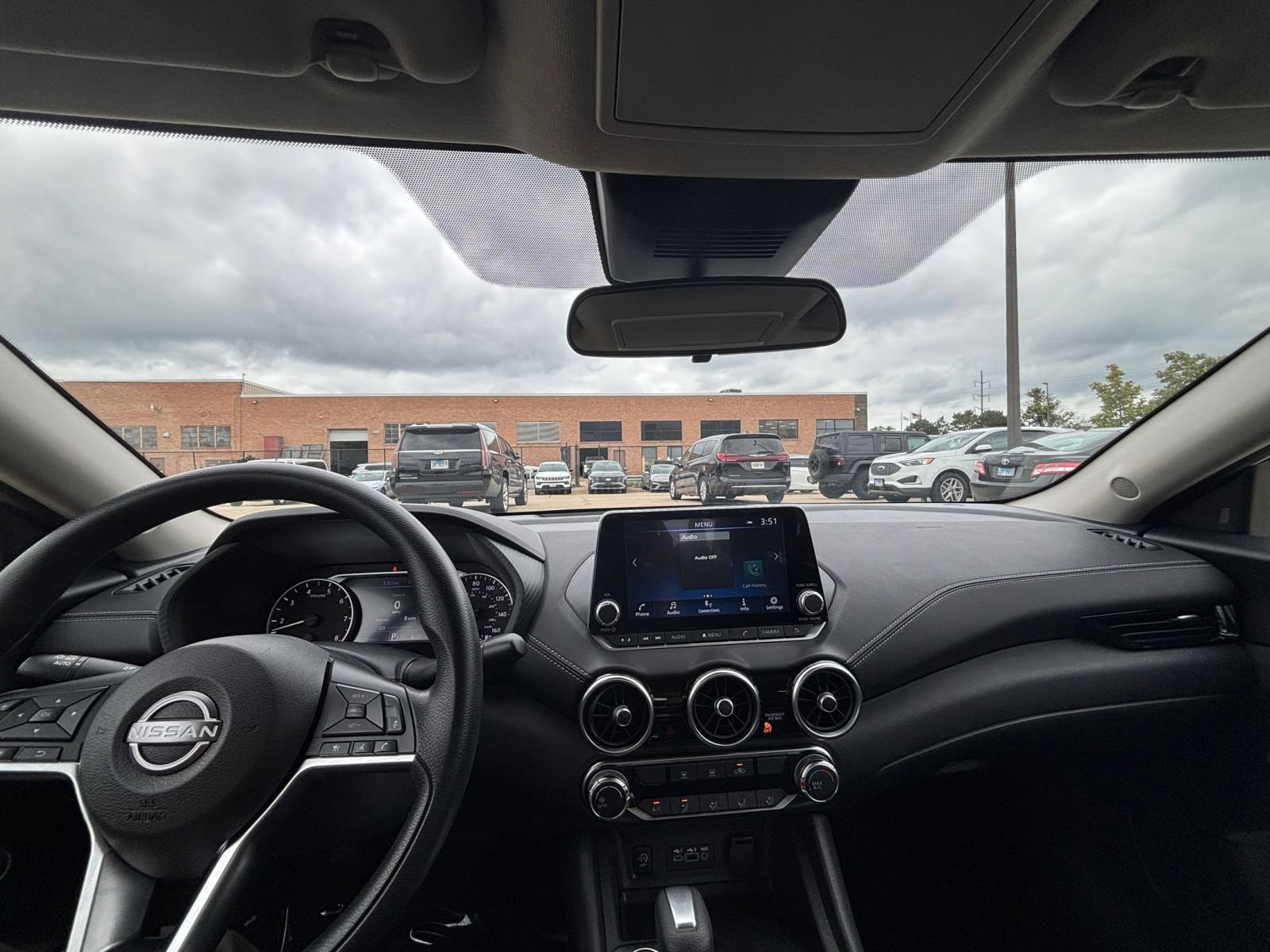 Used 2025 Nissan Sentra SV FWD image 30