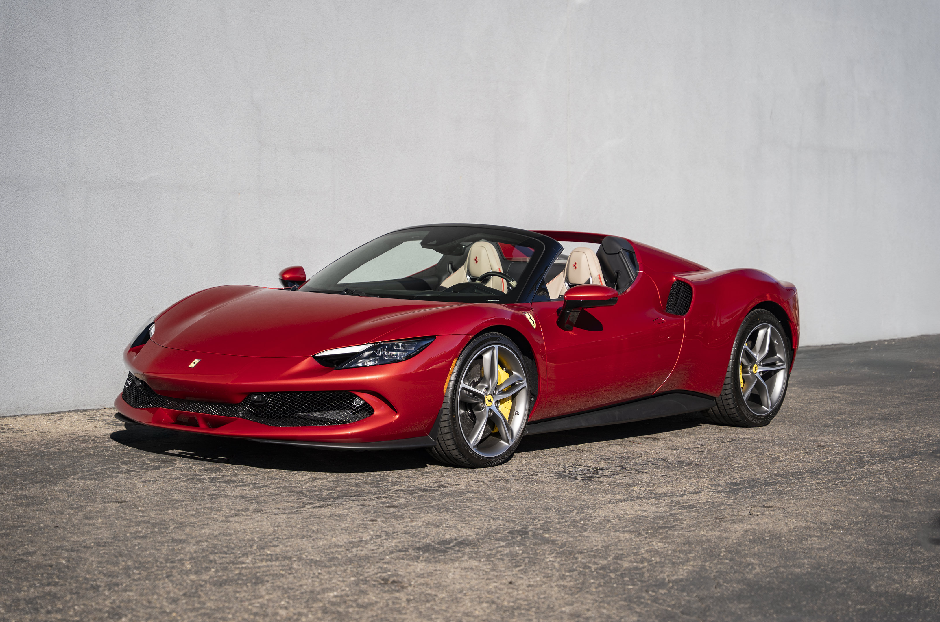 Used 2025 Ferrari 296 GTS RWD image 1