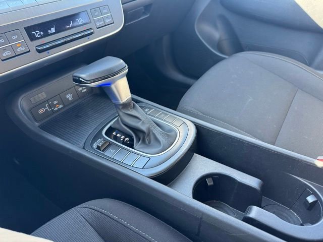 Used 2024 Hyundai Kona SEL image 25