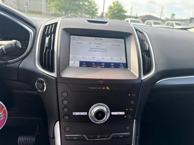 Used 2020 Ford Edge Titanium FWD image 20