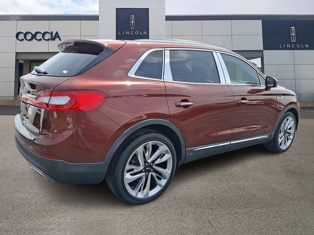 Used 2016 Lincoln MKX Reserve w/ Climate Package image 4
