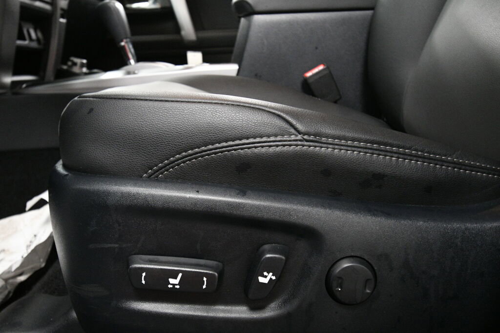 Certified 2024 Toyota 4Runner SR5 Premium image 10