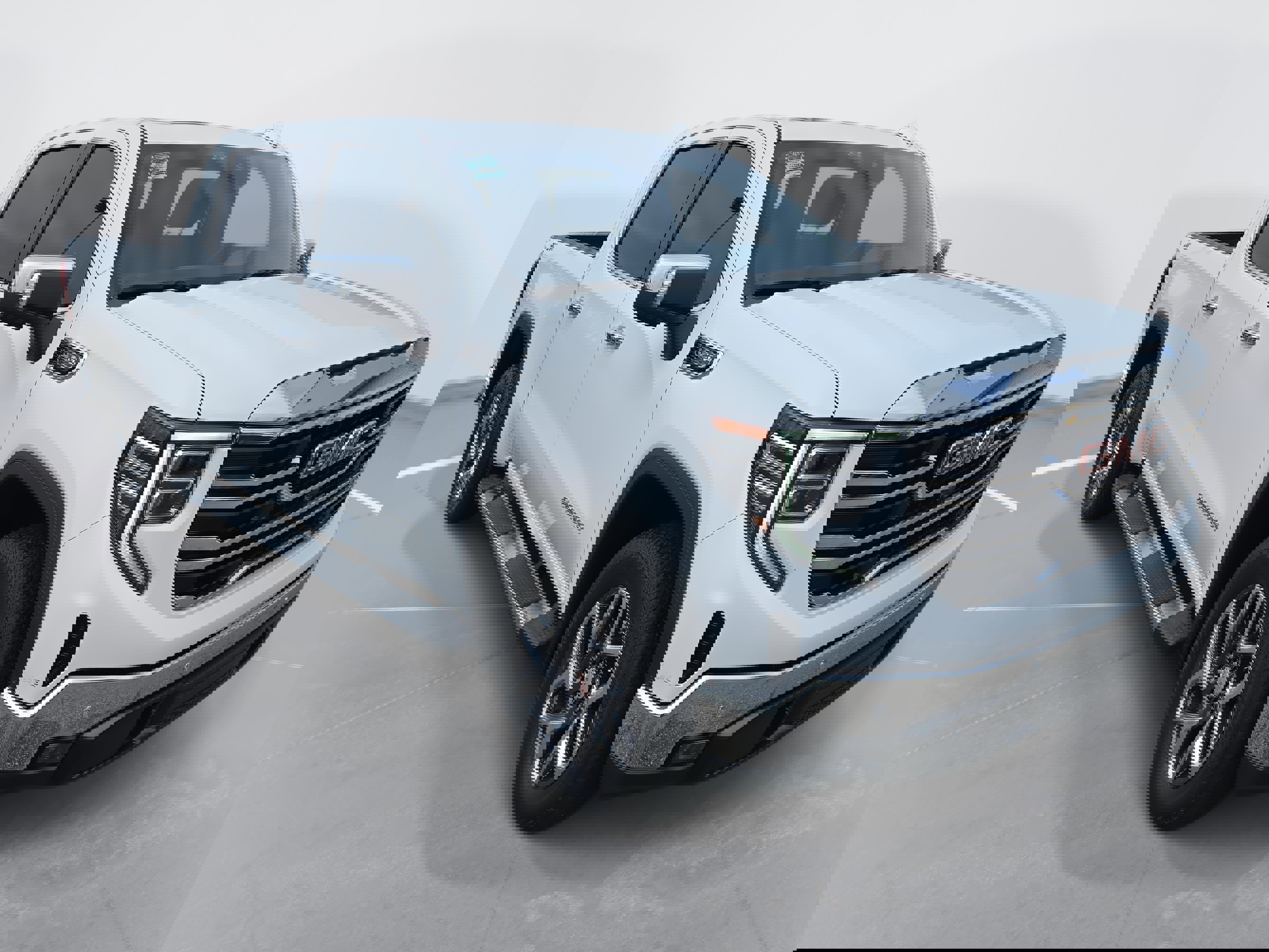 Used 2023 GMC Sierra 1500 SLT w/ SLT Premium Plus Package image 3