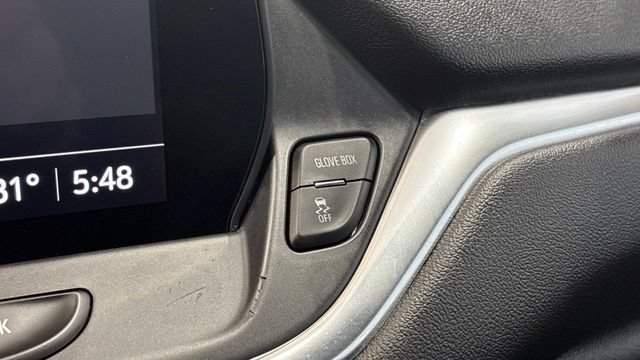 Used 2025 Chevrolet Blazer LT AWD/4WD image 41