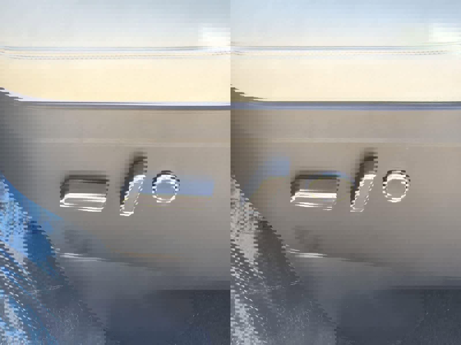 Used 2022 Tesla Model X Plaid image 27