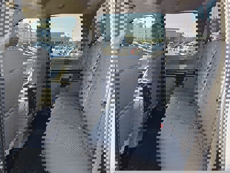 Used 2017 Ford F150 XLT w/ Equipment Group 302A Luxury image 6