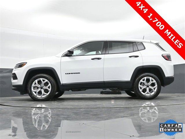 Used 2025 Jeep Compass Sport image 43