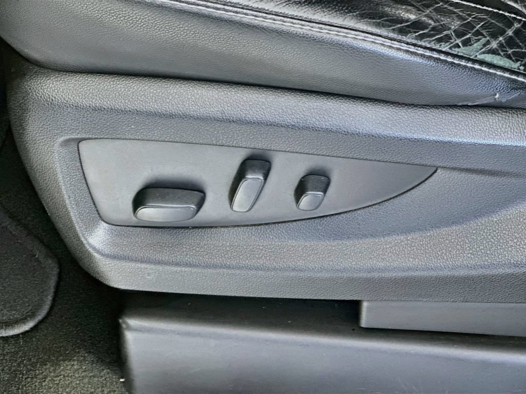 Used 2019 Chevrolet Suburban LT AWD/4WD image 22