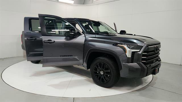 Used 2024 Toyota Tundra Limited image 29