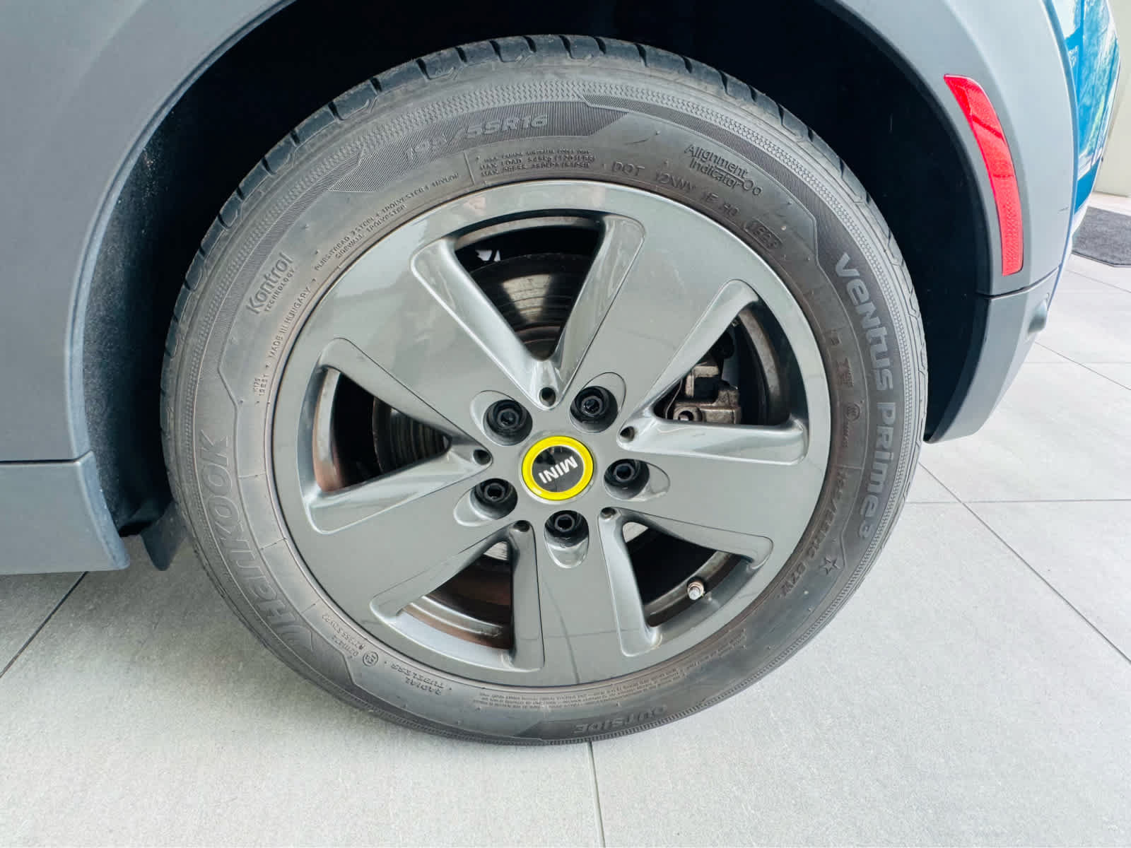 Used 2024 MINI Cooper SE FWD image 33