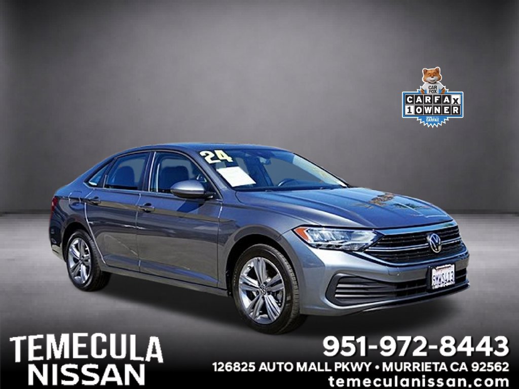 Used 2024 Volkswagen Jetta SE FWD image 1