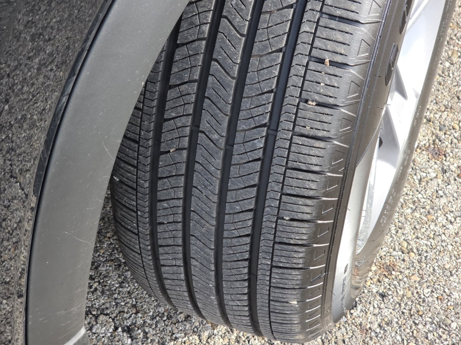 Used 2025 Honda Pilot EX-L image 9