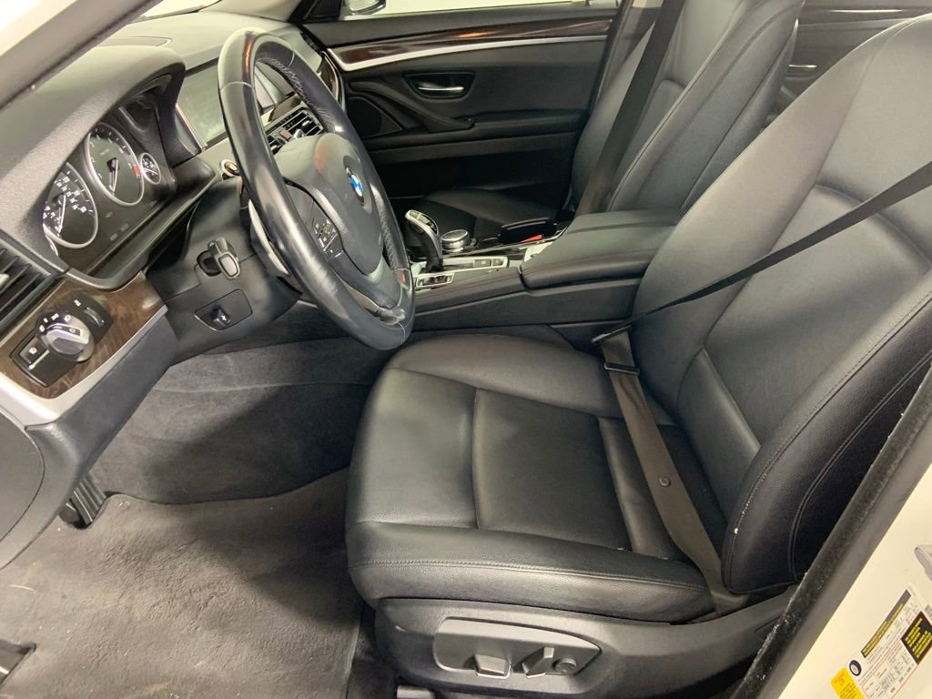 Used 2016 BMW 528i Sedan image 23
