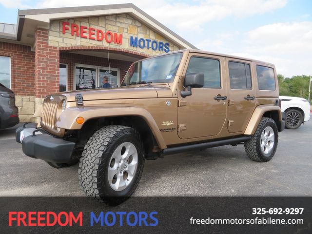 Used 2015 Jeep Wrangler Unlimited Sahara w/ Connectivity Group AWD/4WD image 1