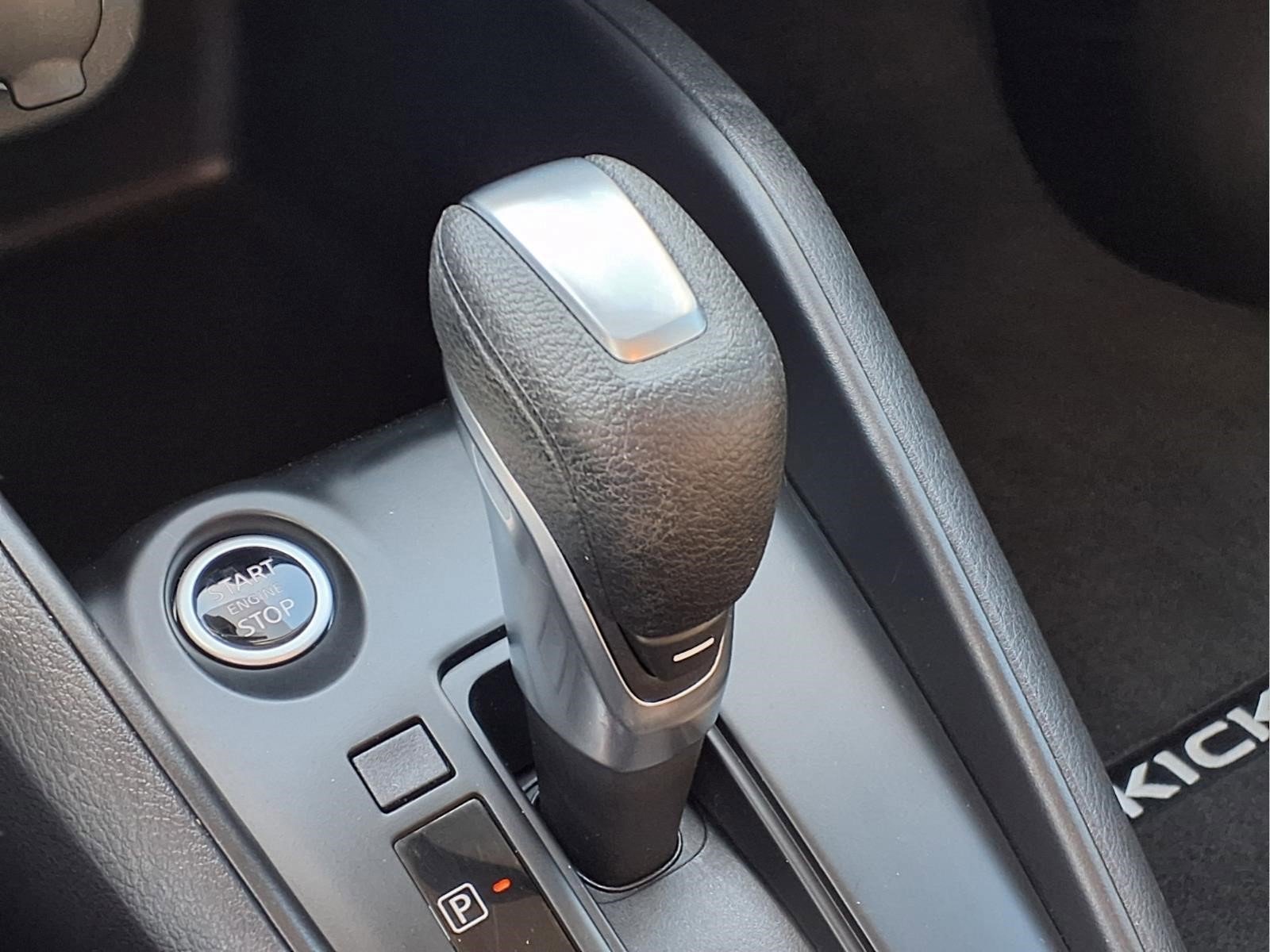 Used 2023 Nissan Kicks S FWD image 17