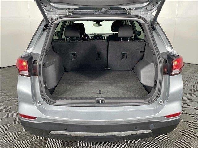 Used 2023 Chevrolet Equinox LT FWD image 27