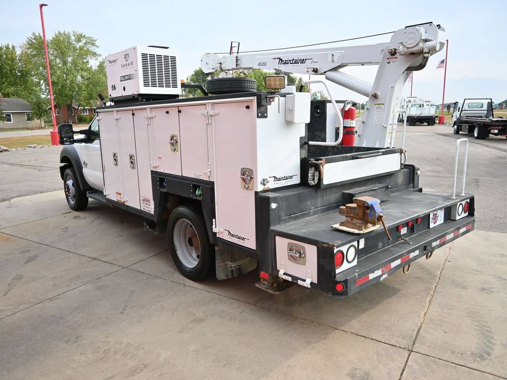 Used 2016 Ford F550 2WD Regular Cab Super Duty image 7