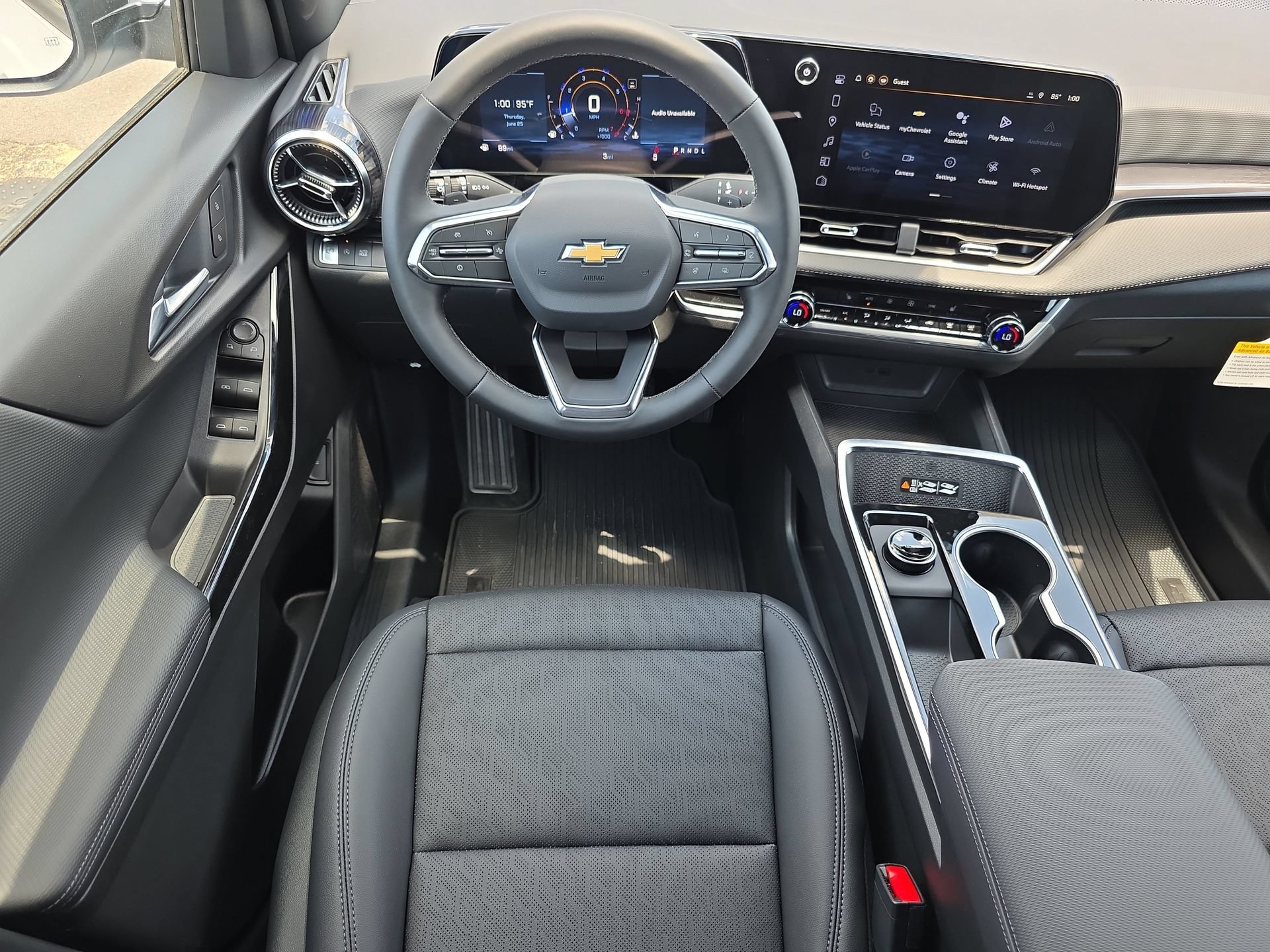 New 2026 Chevrolet Equinox LT w/ Convenience Package II FWD image 12