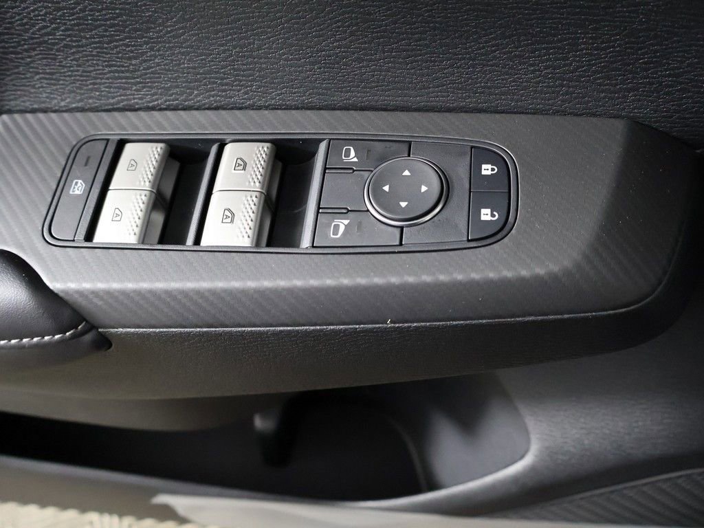 New 2026 Mitsubishi Outlander LE FWD image 35