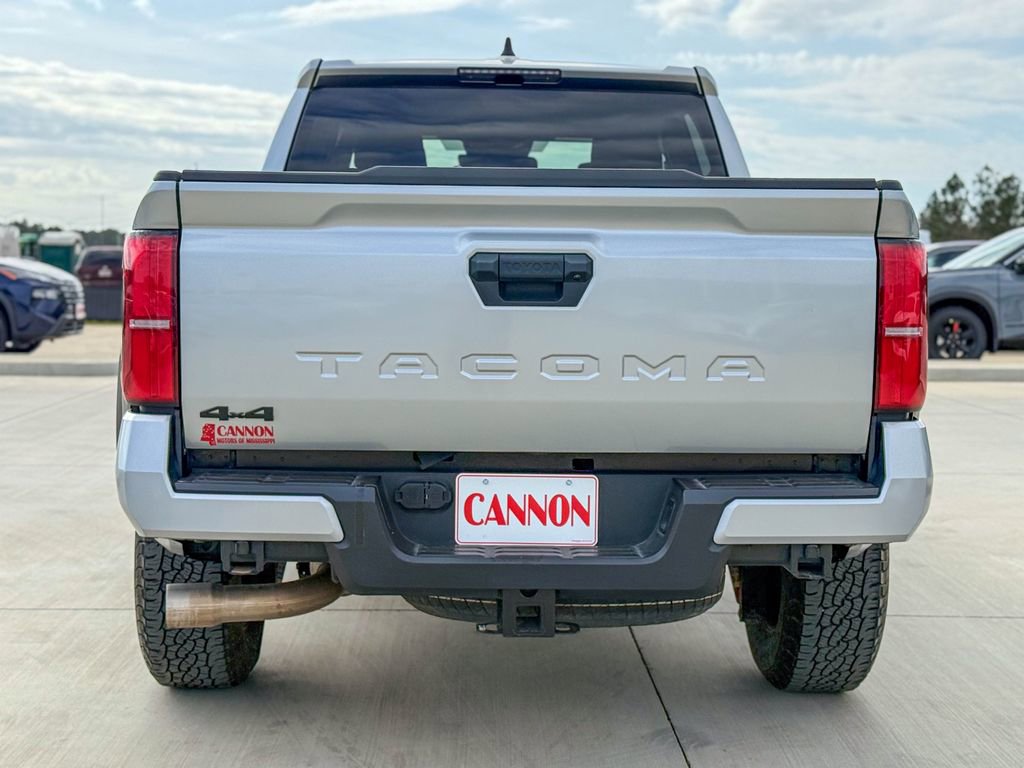 Used 2024 Toyota Tacoma TRD Off-Road AWD/4WD image 13