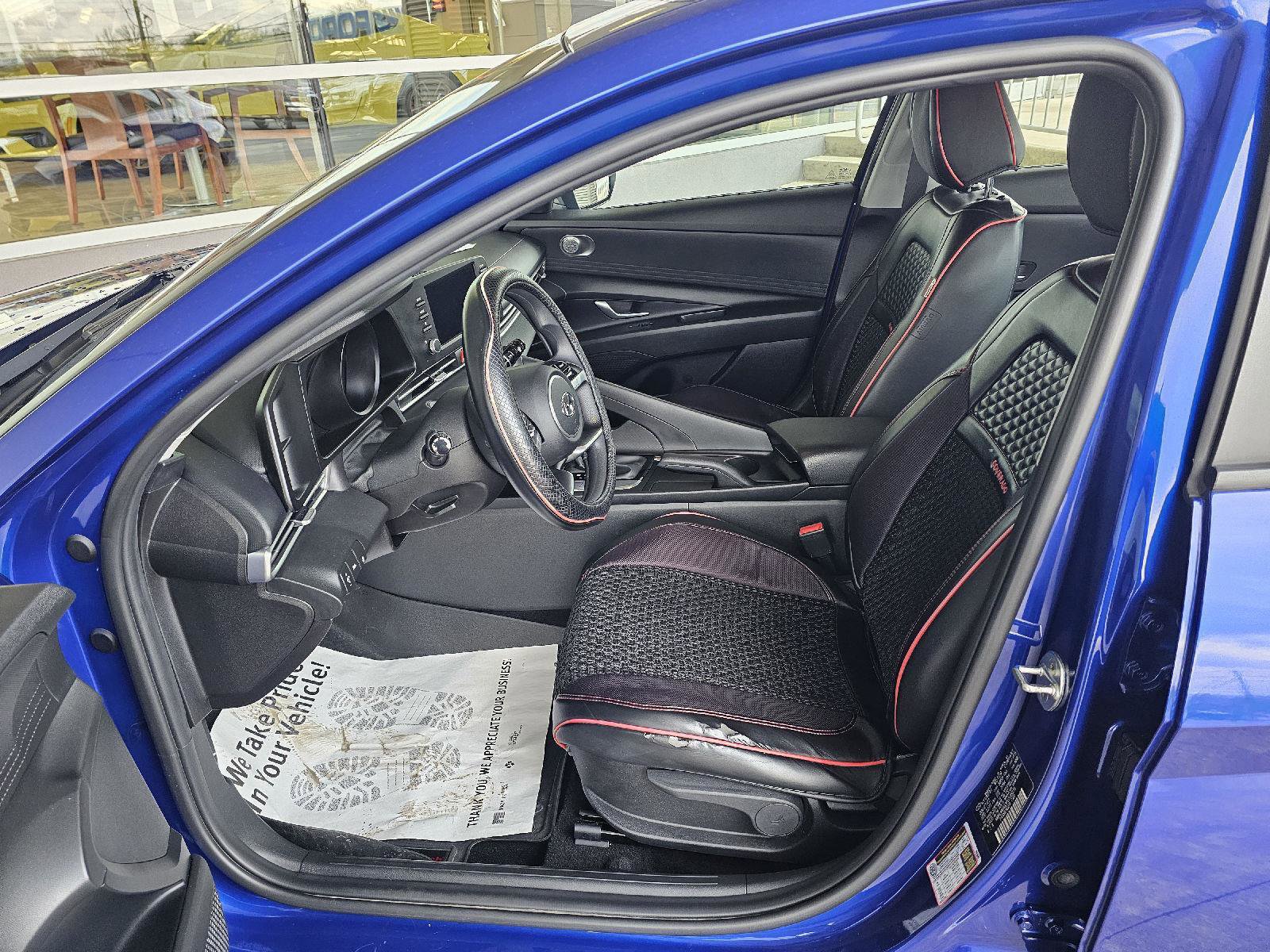 Used 2023 Hyundai Elantra SEL image 19